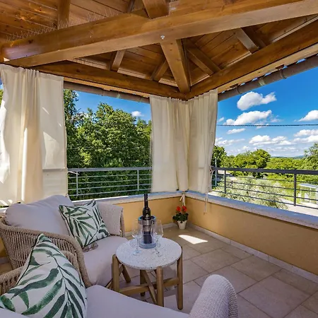 Casa Dika ヴィラ *