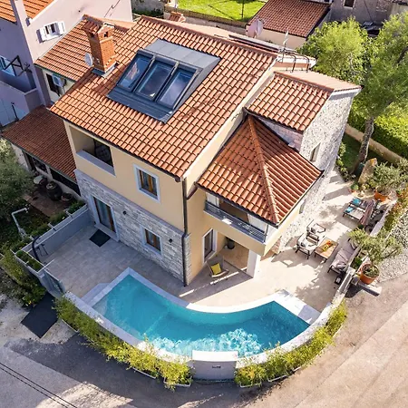 House Casa Dika