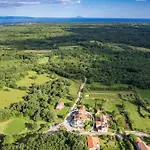 Casa Dika ヴィラ Marčana